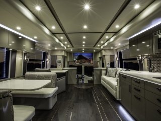 2432 Salon Fwd