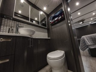 5W9A0077