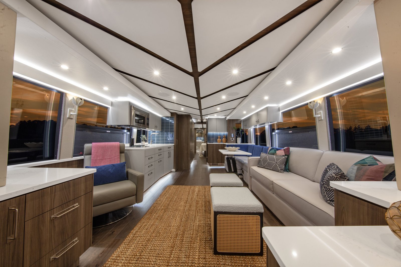 Salon Aft | Coach 1647 "Blue Deuce" | Featherlite Prevost luxury motor coach