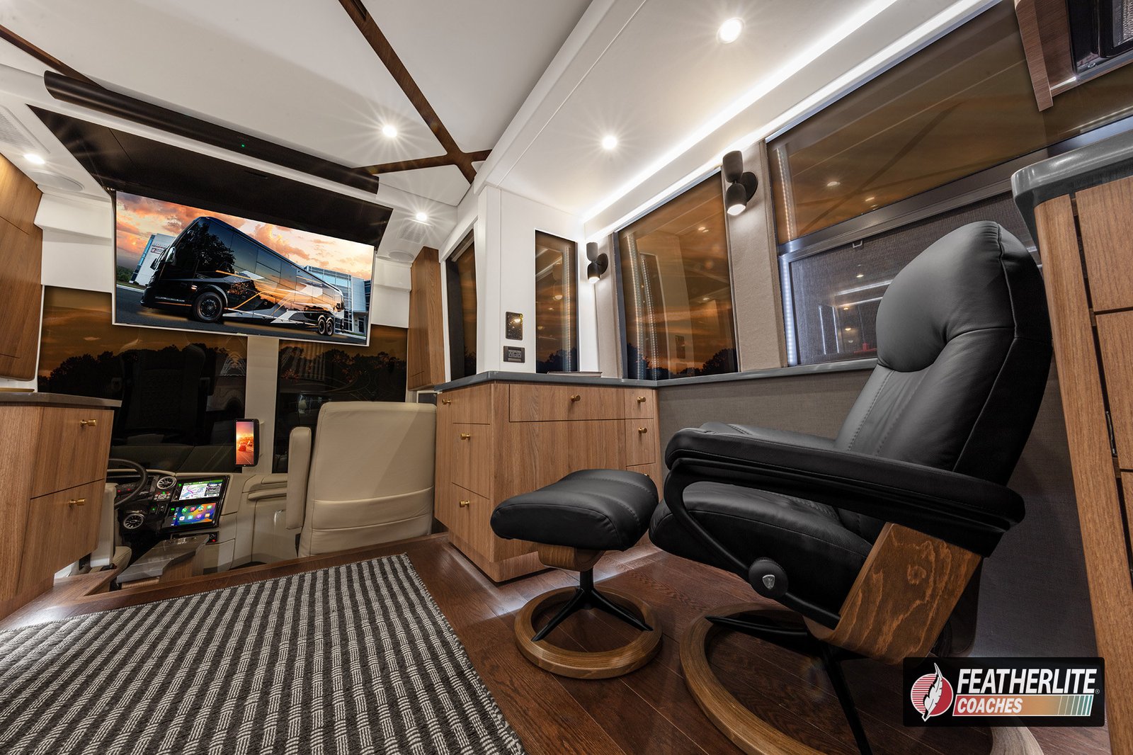 2026 Featherlite Prevost Durango desk and workstation