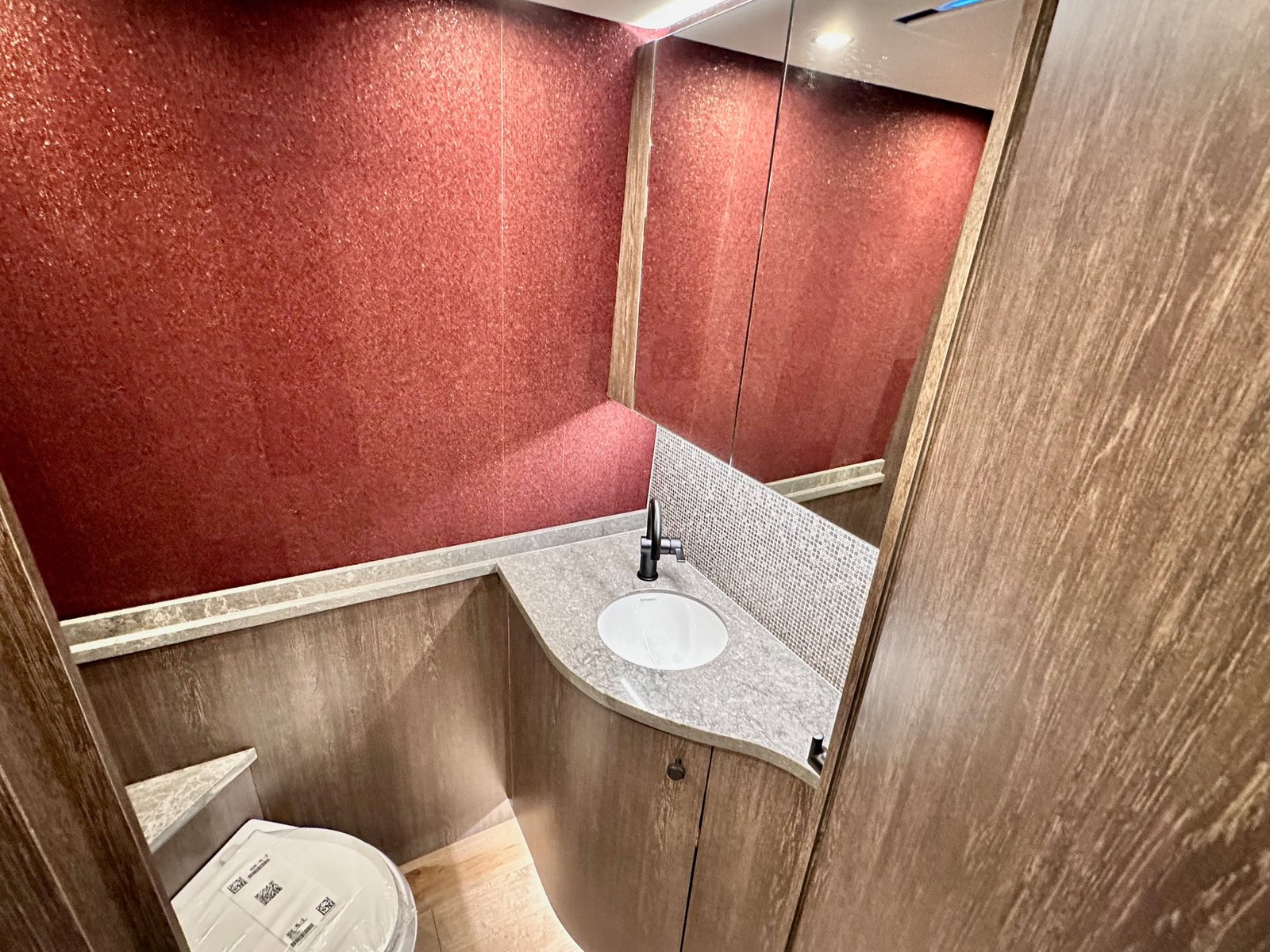 Coach 1819 "Misano" Powder Room B | Featherlite Coaches Prevost Motorhome| Featherlite Coaches Prevost Motorhome