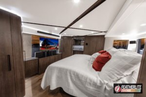 Coach 1819 "Misano" Stateroom Aft | Featherlite Coaches Prevost Motorhome| Featherlite Coaches Prevost Motorhome