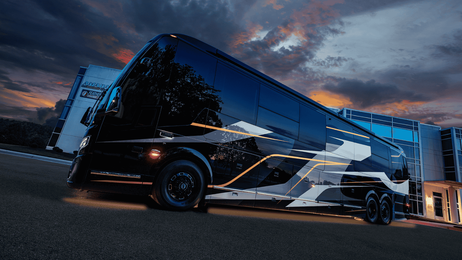 Prevost luxury motorhome exterior of "Durango" by Featherlite Coaches