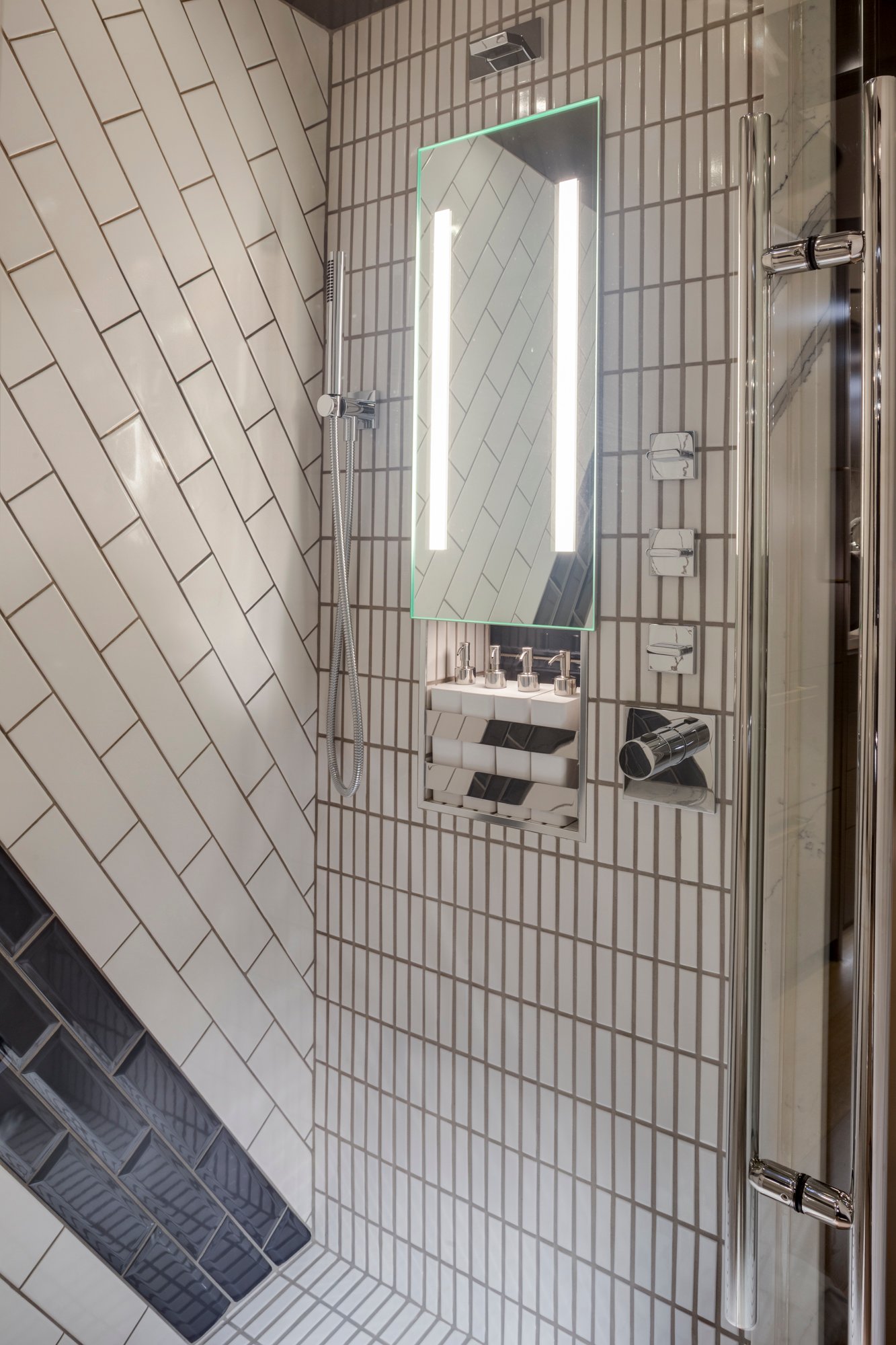 Coach 1356 | 2025 Featherlite Coaches Prevost | Shower