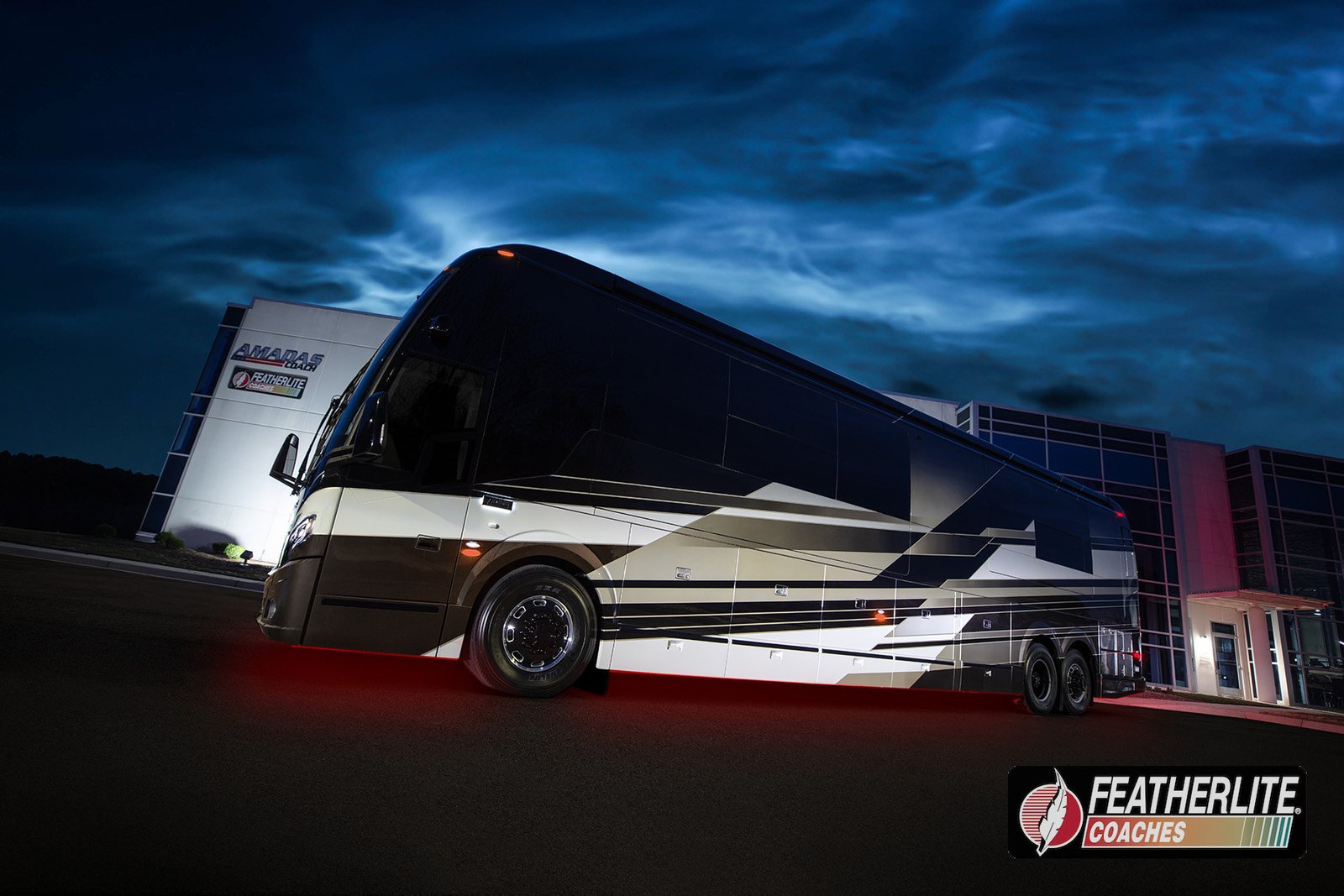 Featherlite Coaches Prevost